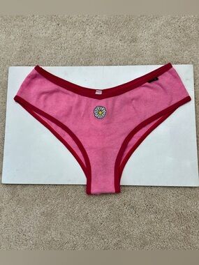 Victoria’s Secret PINK Daisy ribbed cotton Cheekster tanga panties Medium M